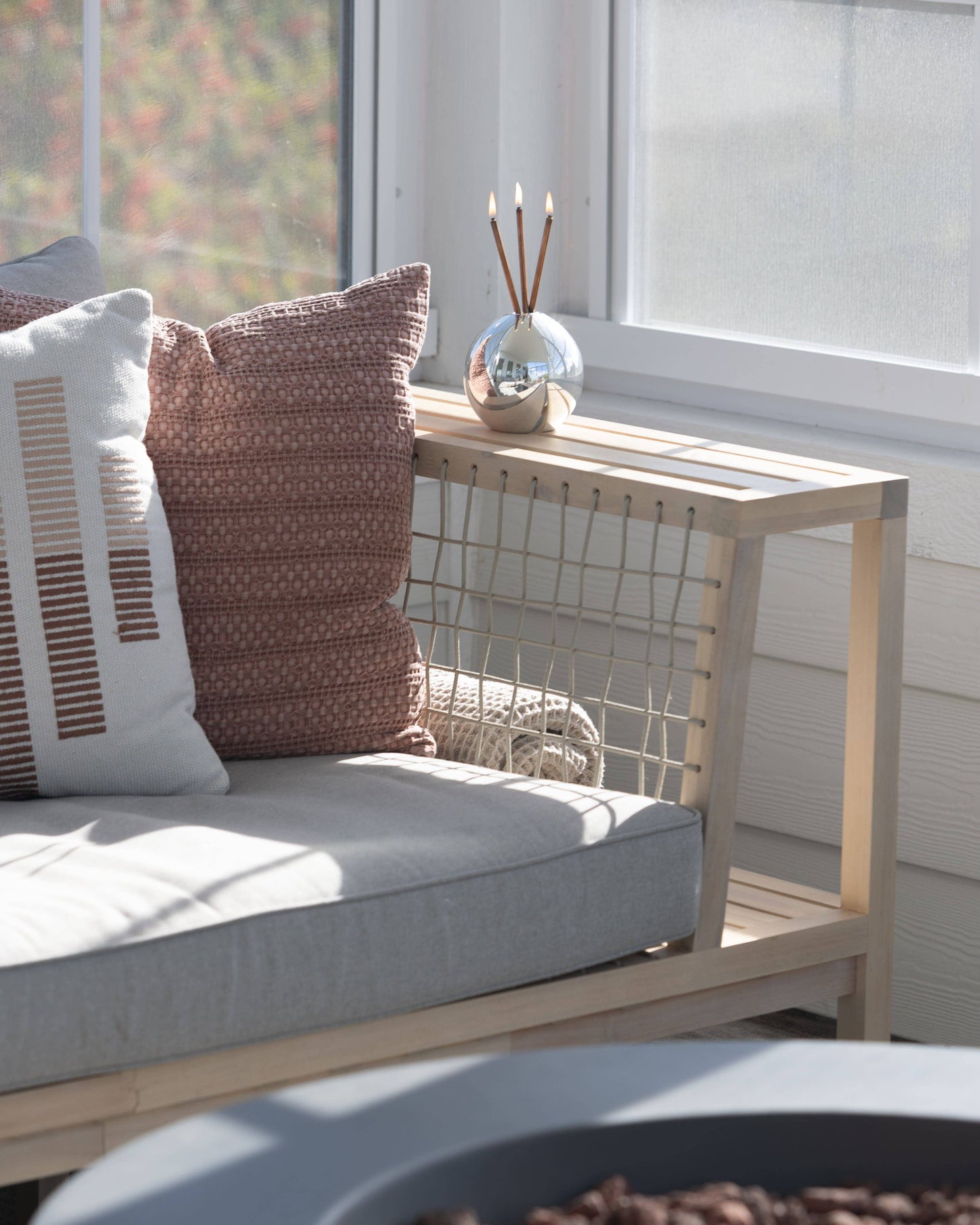 Neva Everlasting Vase, Silver Metallic Candle Holder