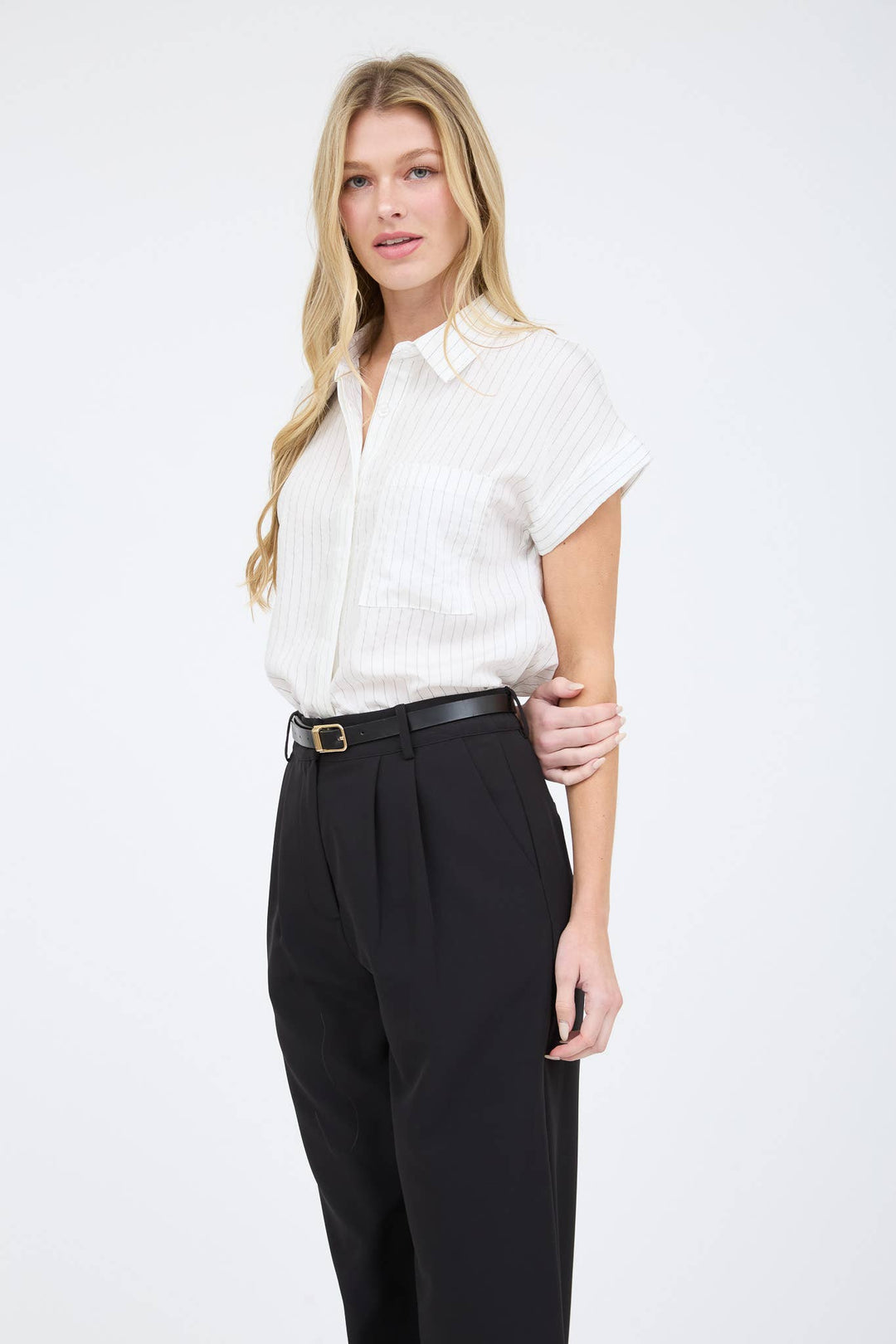 PINSTRIPE SHORT SLEEVE COLLARED SHIRT