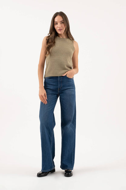 CREW NECK SLEEVELESS KNIT PULLOVER SWEATER