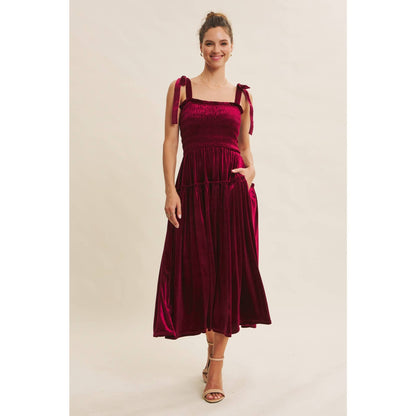 HOLIDAY CLASSIC VELVET SMOCKED MIDI DRESS WITH POCKETS