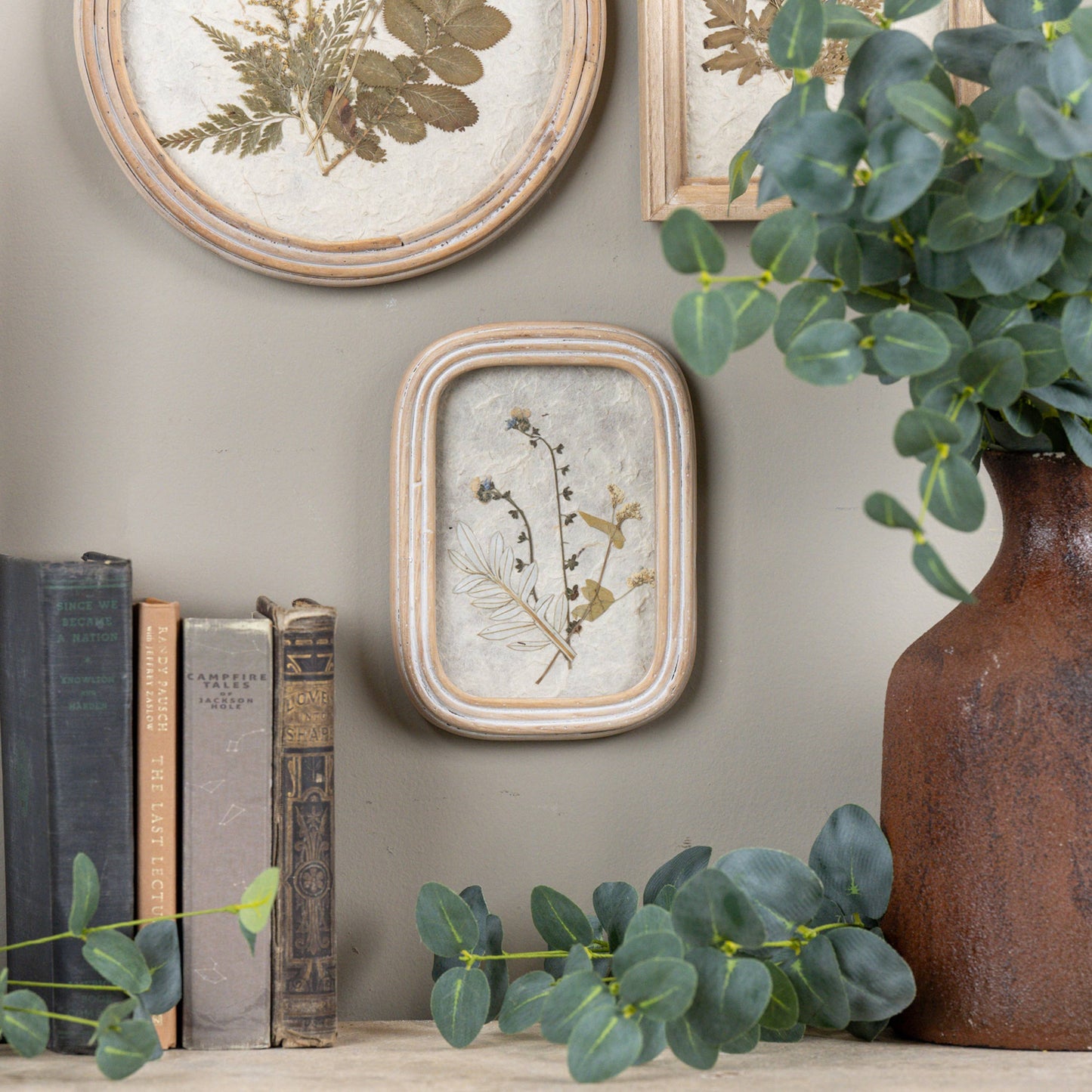 7.25" Pressed Blue & Tan Flowers In Frame