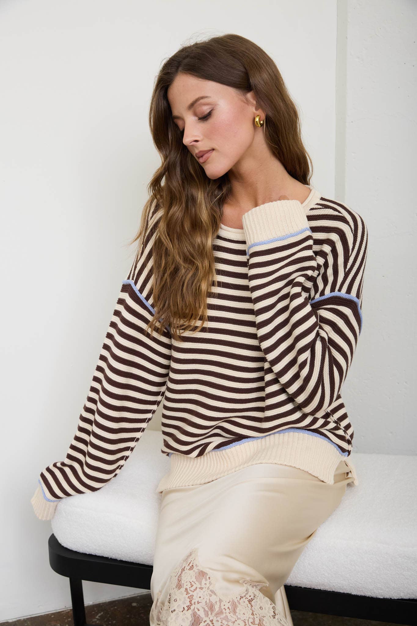 STRIPE CONTRAST STITCH RAW EDGE KNIT SWEATER
