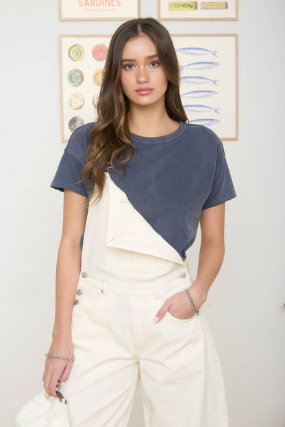 ROUND NECK SHORT SLEEVE EXPOSED SEAM KNIT TOP: KHAKI