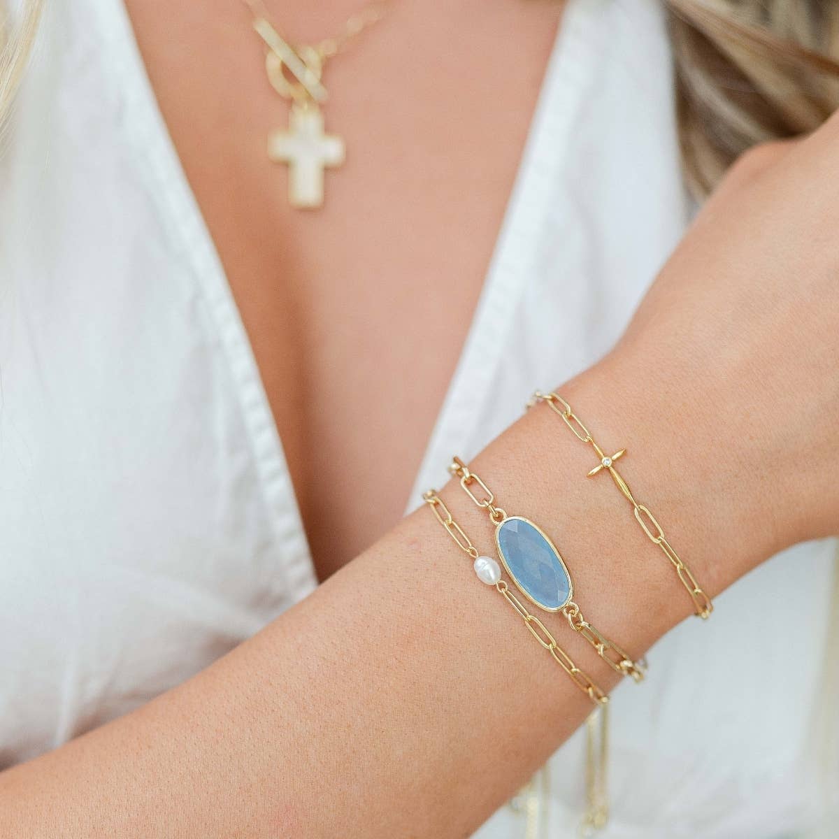 Delicate Cross Pulley Bracelet
