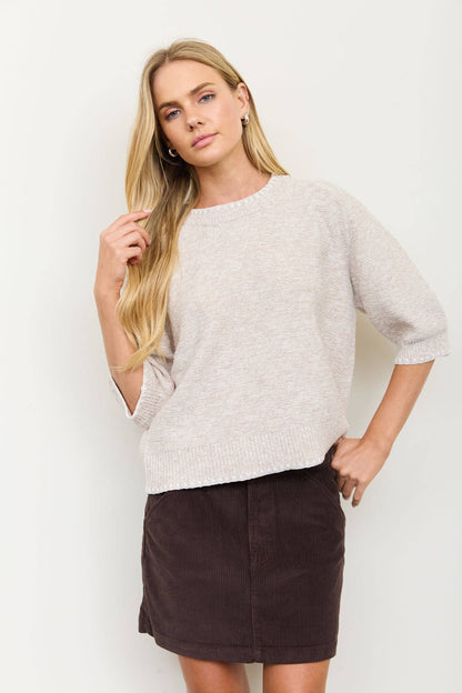 HEATHERED CONTRAST TRIM SHORT SLEEVE KNIT SWEATER