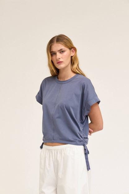 41628 - SIDE SCRUNCH TEE