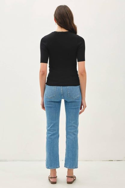 CLASSIC SOLID HALF SLEEVE RIB KNIT TOP