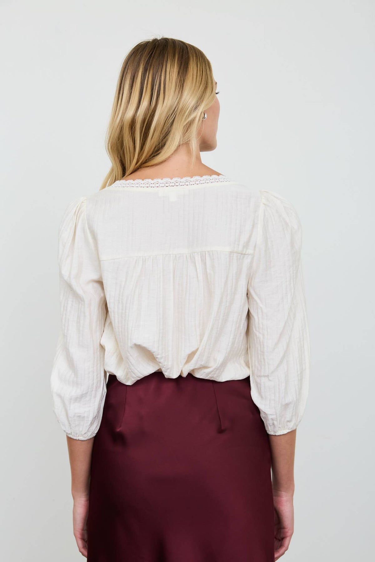 LACE YOKE BUTTON DOWN 3/4 SLEEVE TOP