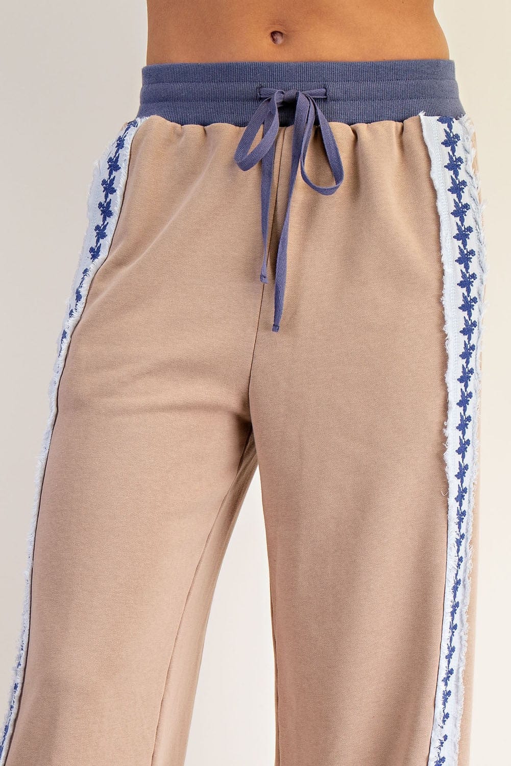 Frayed Side Trim Straight Leg Pants